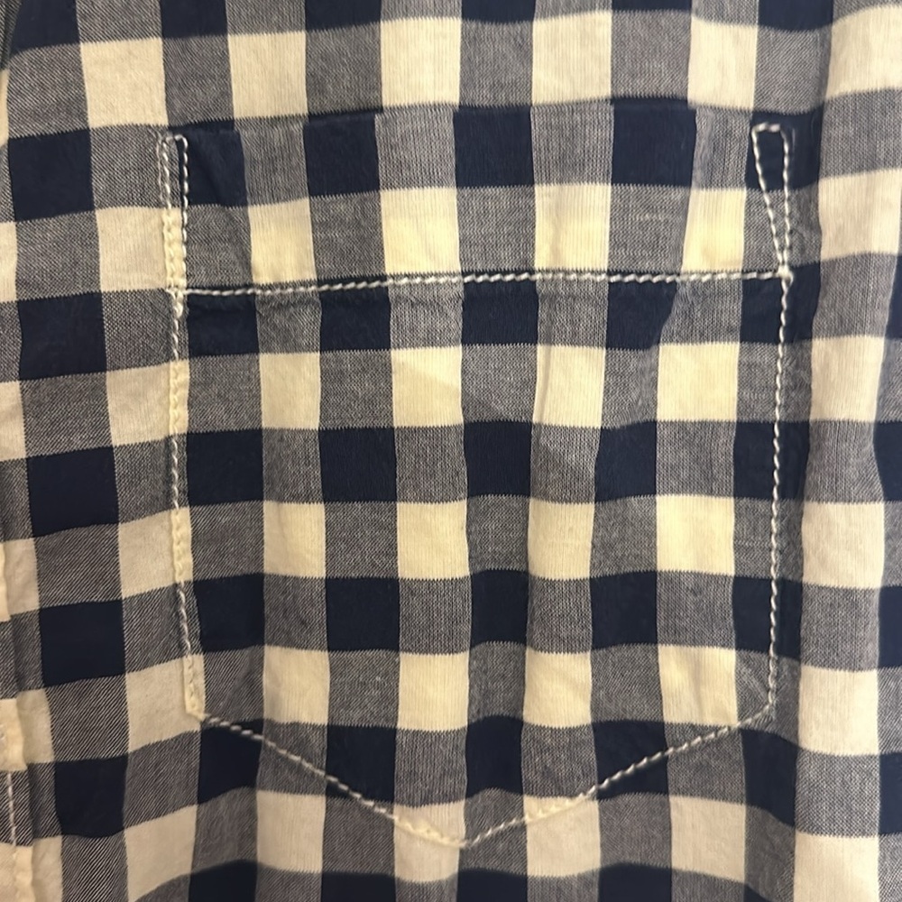 Short sleeve button down - Picture 3 of 4